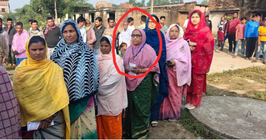 कांग्रेस प्रत्याशी निसात आलम ने परिवार सहित किया मतदान